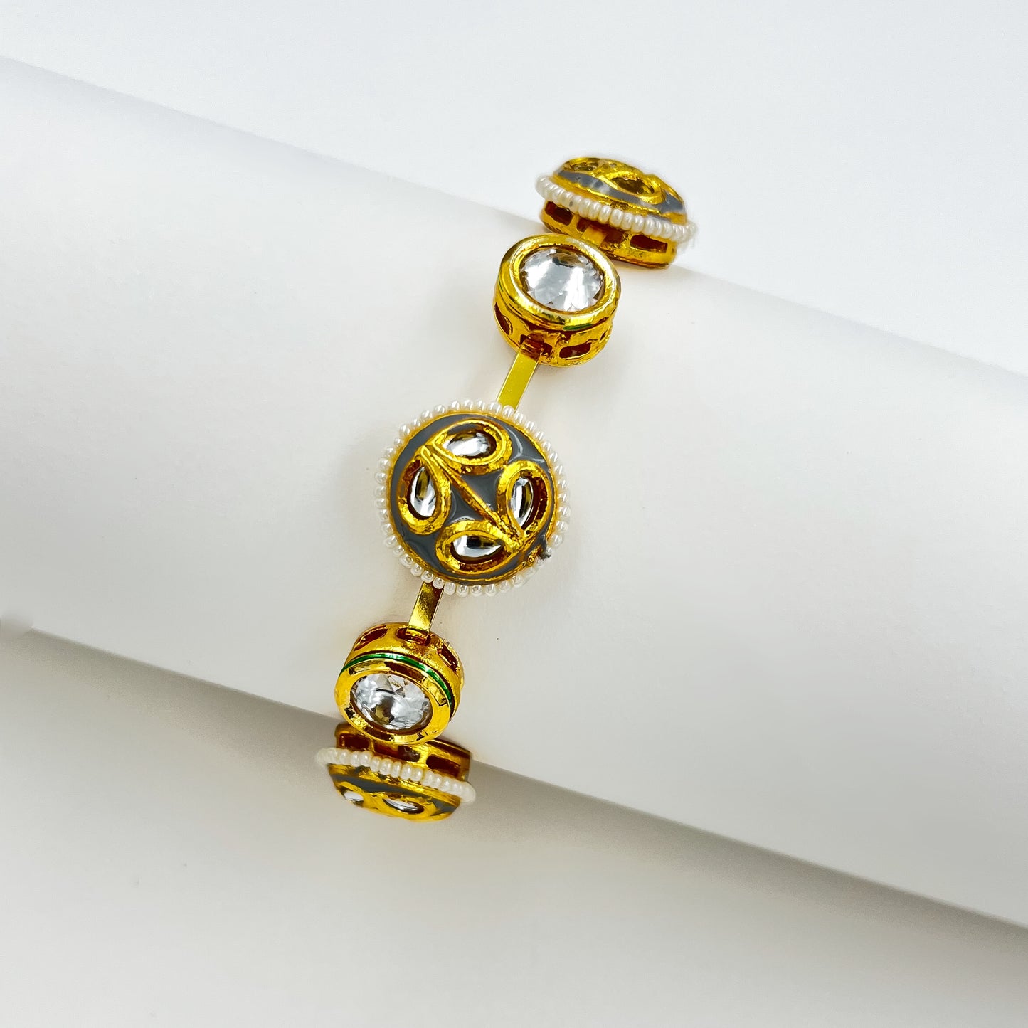 Nayaab bangle